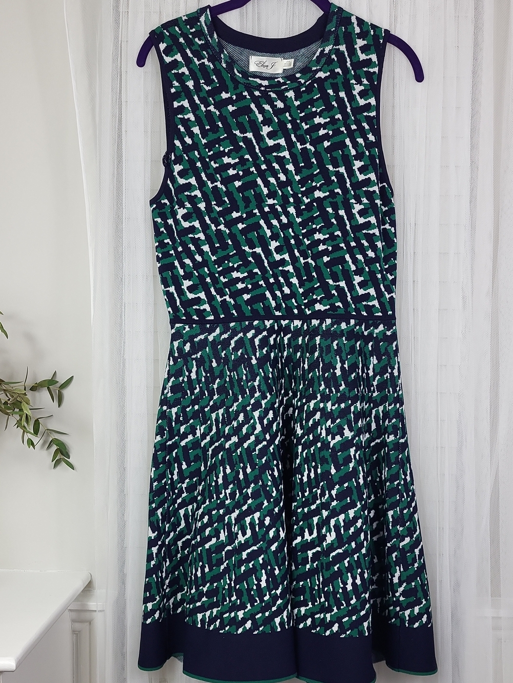 Eliza J. Navy, Green and White Sleeveless Printed Fit & Flare Dress. Size L